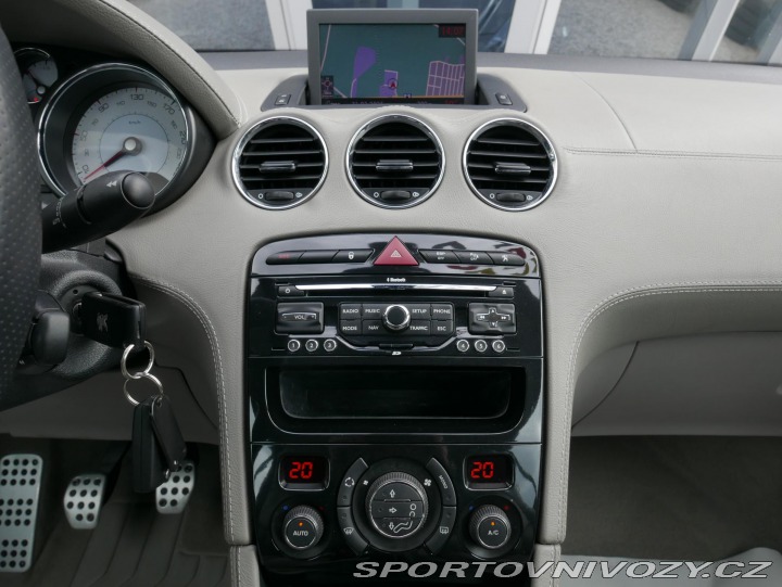 Peugeot 308 CC 1,6THP 200-PS REZERVAC 2012