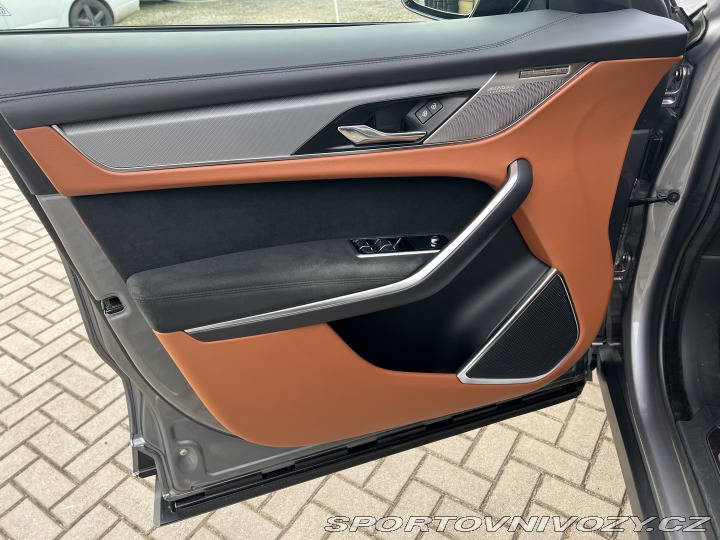 Jaguar F-Pace  2021