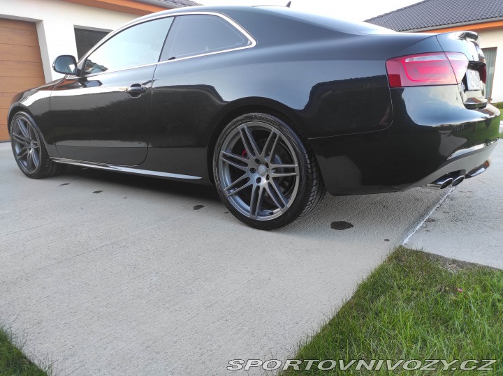 Audi S5 4,2 FSI V8 2008