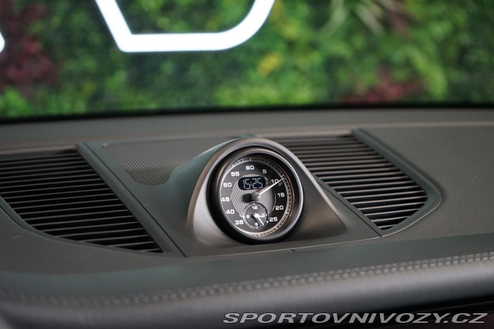 Porsche Macan GTS Chrono Pano PDK Vzduc 2022