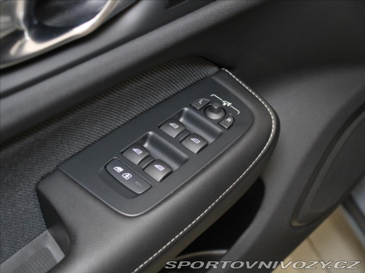 Volvo S60 2,0 B5 AWD Ultimate Akční 2024