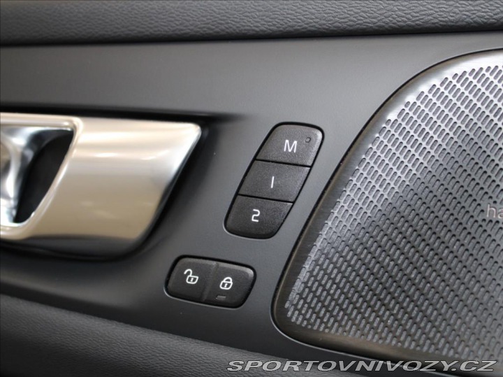 Volvo S60 2,0 B5 AWD Ultimate Dark 2024