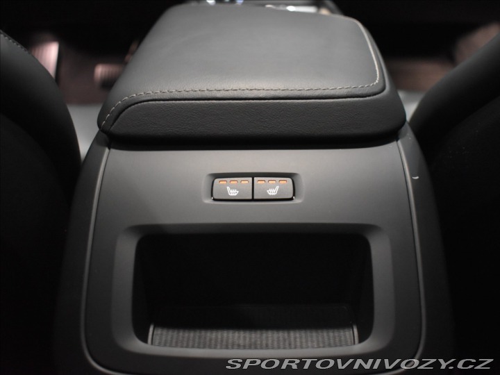 Volvo Ostatní modely XC60 2,0 T6 AWD Black Edition 2024