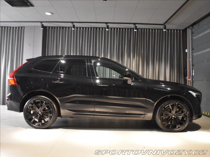 Volvo Ostatní modely XC60 2,0 T6 AWD Black Edition 2024