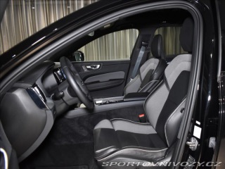 Volvo Ostatní modely XC60 2,0 T6 AWD Black Edition 2024