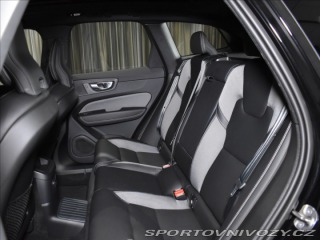 Volvo Ostatní modely XC60 2,0 T6 AWD Black Edition 2024