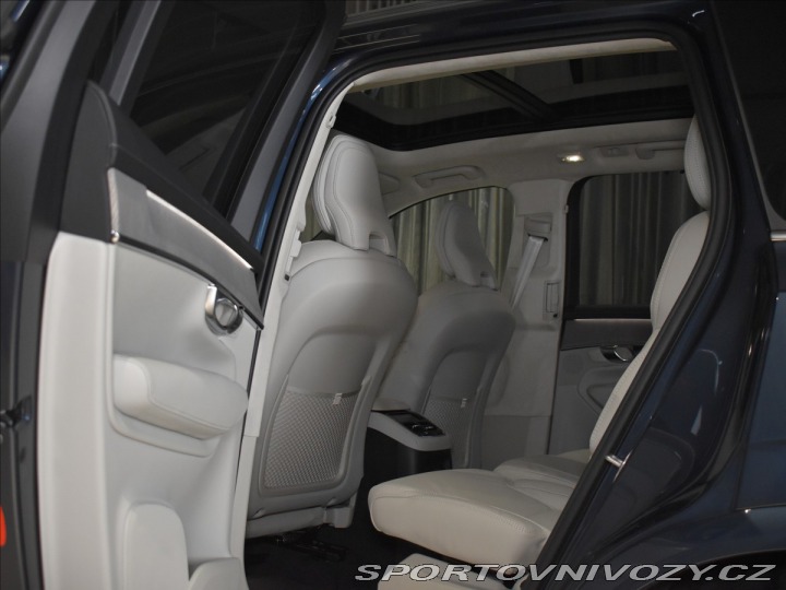 Volvo Ostatní modely XC90 2,0 T8 AWD Plugin Ultra 2025