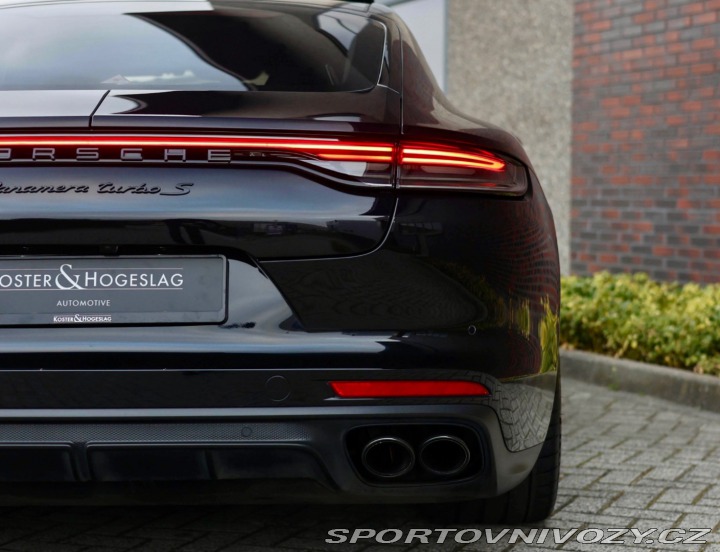 Porsche Panamera Turbo S *PCCB*Panoráma*Ť 2021