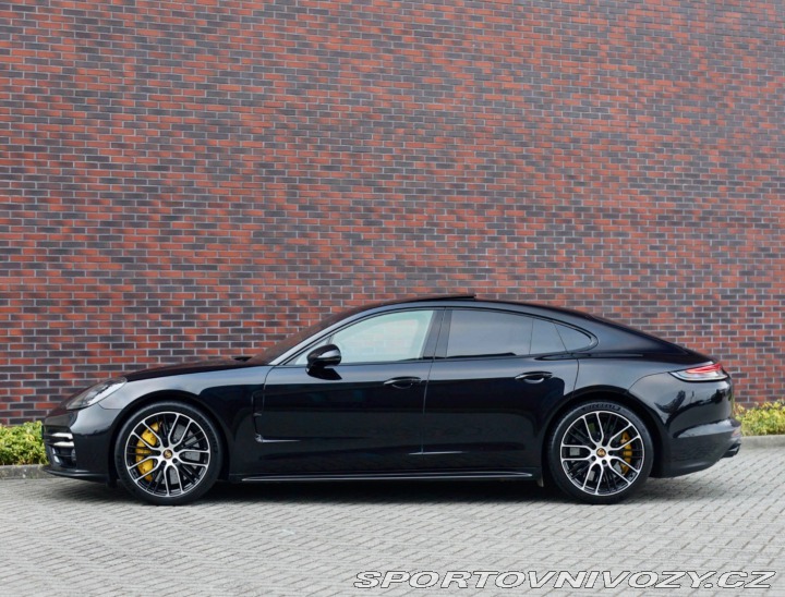 Porsche Panamera Turbo S *PCCB*Panoráma*Ť 2021