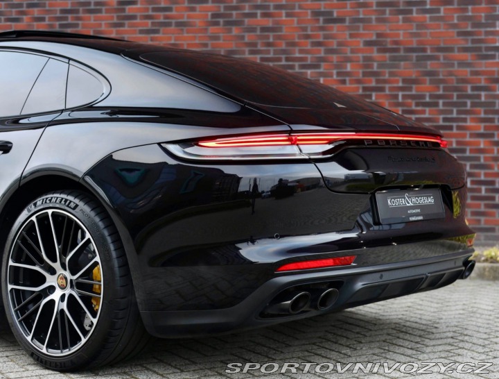 Porsche Panamera Turbo S *PCCB*Panoráma*Ť 2021