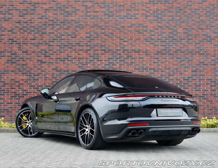 Porsche Panamera Turbo S *PCCB*Panoráma*Ť 2021