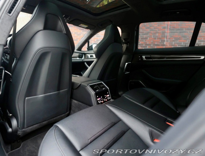 Porsche Panamera Turbo S *PCCB*Panoráma*Ť 2021