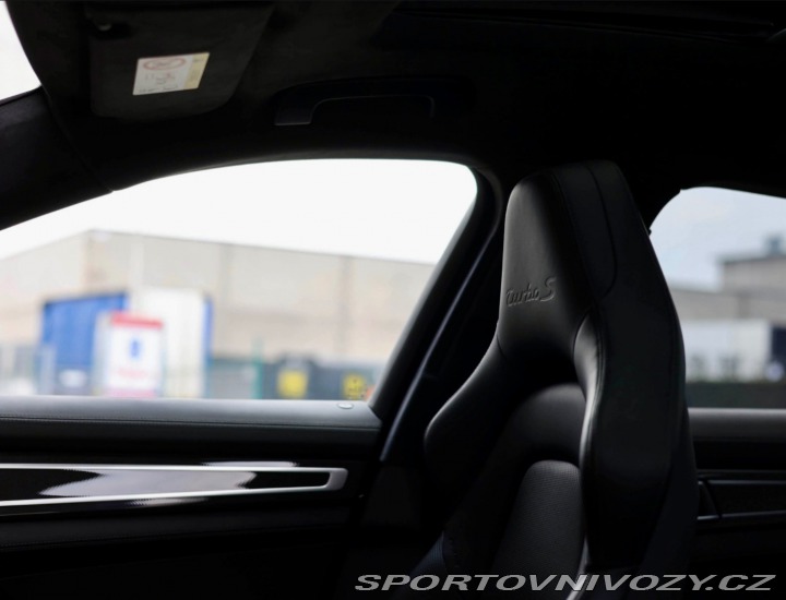Porsche Panamera Turbo S *PCCB*Panoráma*Ť 2021