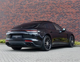 Porsche Panamera Turbo S *PCCB*Panoráma*Ť 2021