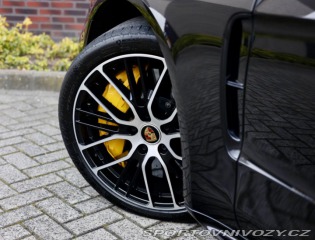 Porsche Panamera Turbo S *PCCB*Panoráma*Ť 2021