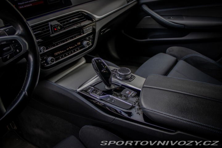 BMW 5 540i xDrive A/T 2018