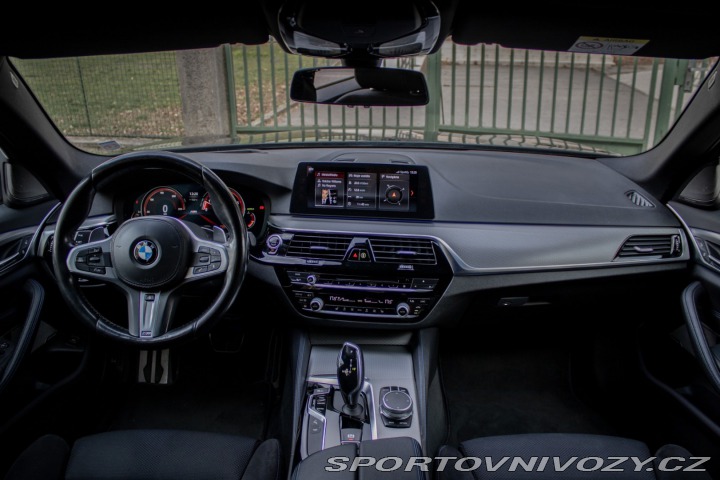 BMW 5 540i xDrive A/T 2018