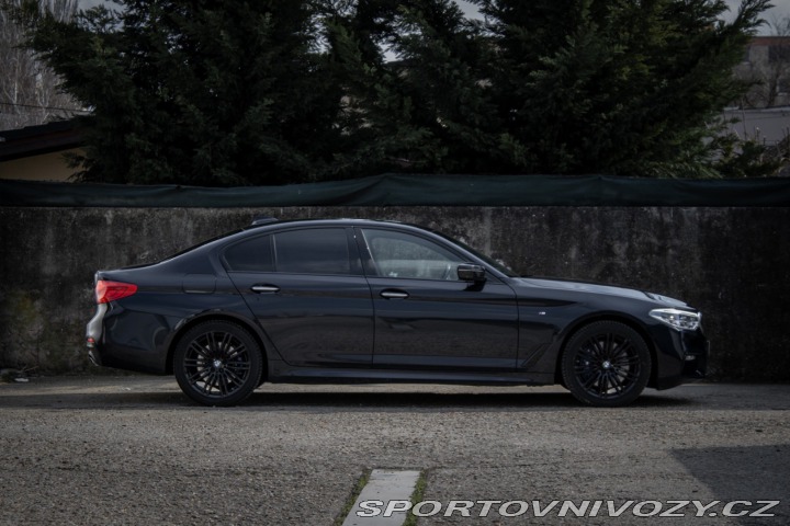 BMW 5 540i xDrive A/T 2018