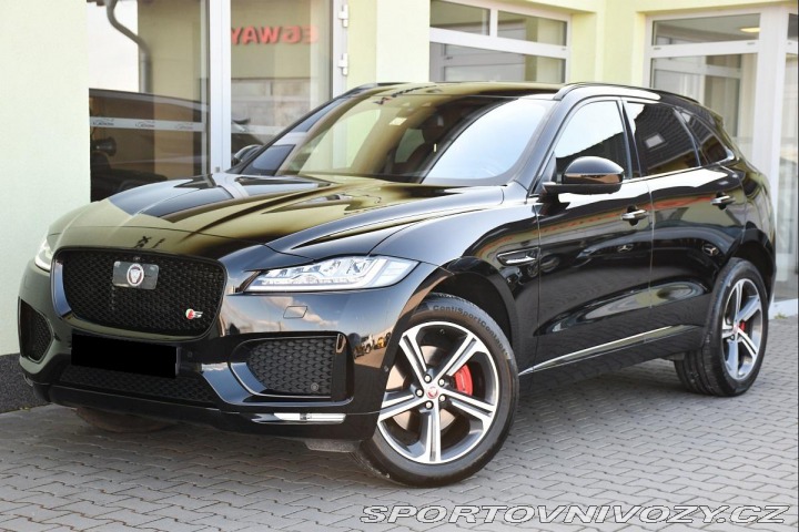 Jaguar F-Pace 30d AWD S REZERVACE 2017