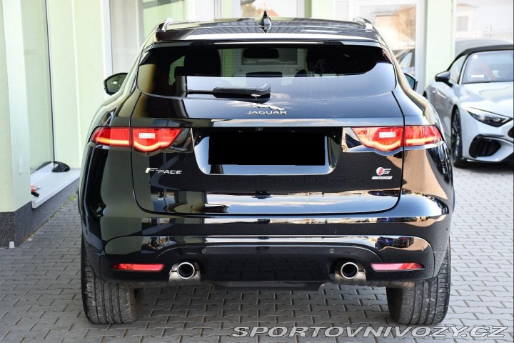 Jaguar F-Pace 30d AWD S PANO TAŽNÉ MERI 2017