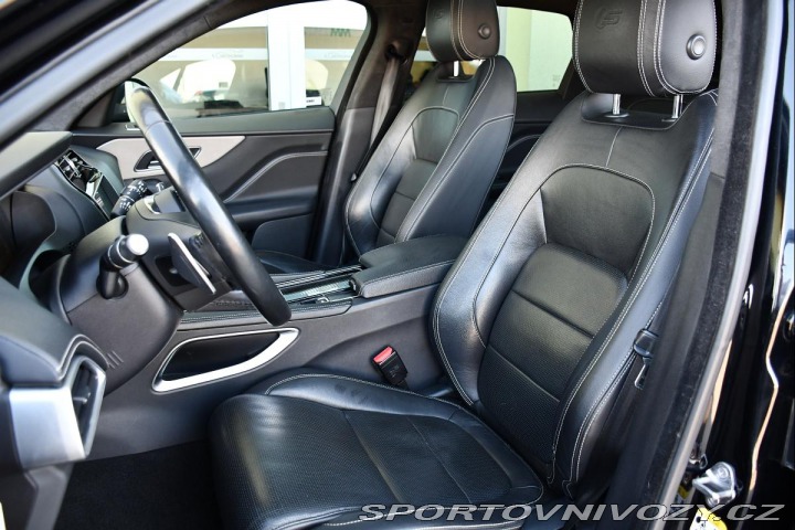 Jaguar F-Pace 30d AWD S REZERVACE 2017