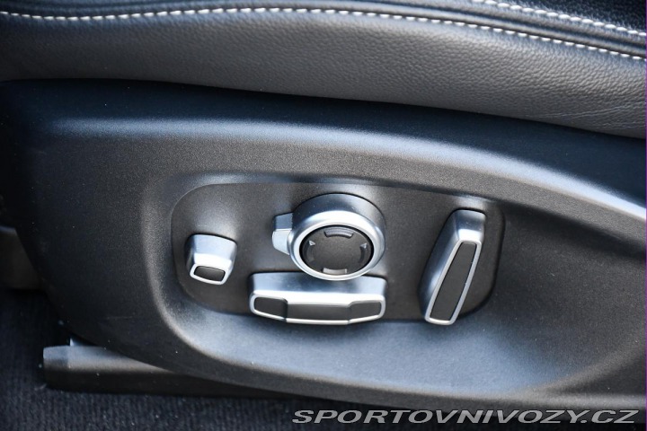 Jaguar F-Pace 30d AWD S PANO TAŽNÉ MERI 2017