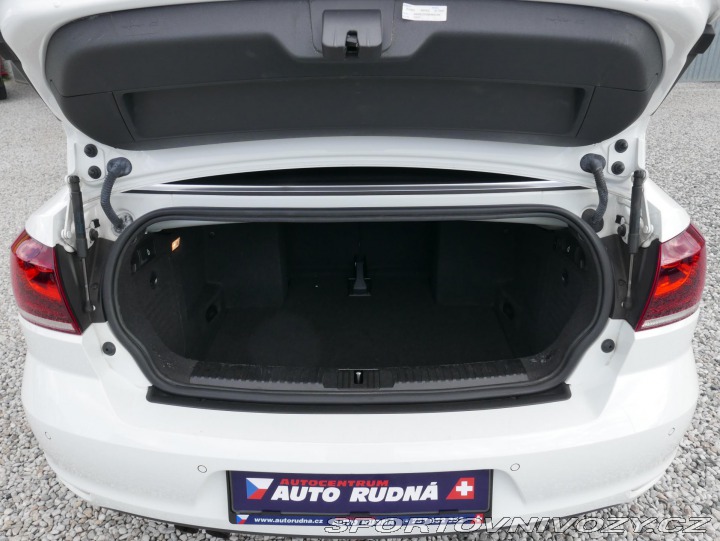 Volkswagen Golf 1,4 TSI Cabrio REZERVACE 2015