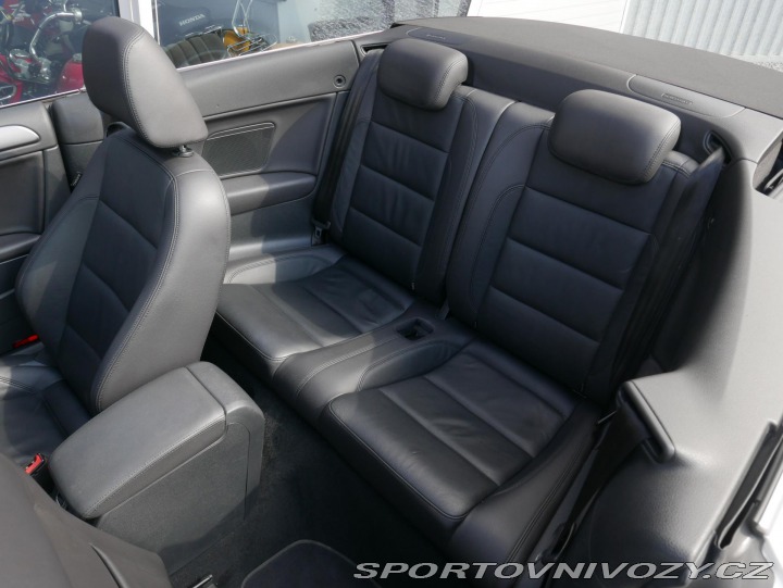Volkswagen Golf 1,4 TSI Cabrio REZERVACE 2015