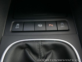 Volkswagen Golf 1,4 TSI Cabrio REZERVACE 2015