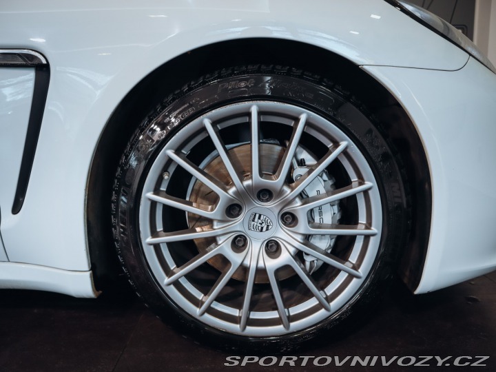 Porsche Panamera 4S L Executive 2014