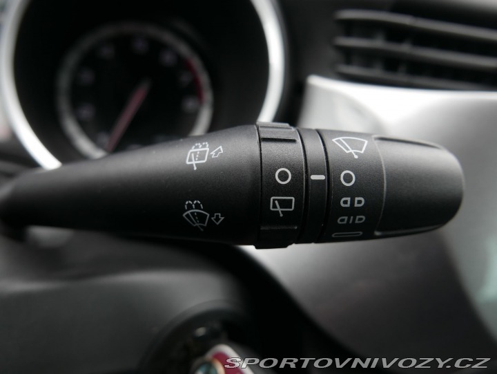 Alfa Romeo Giulietta 1,4 TB Q.V. Line REZERVAC 2012