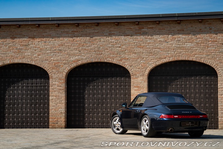 Porsche 911 993 (911) Carrera 4 Cabriolet 1995