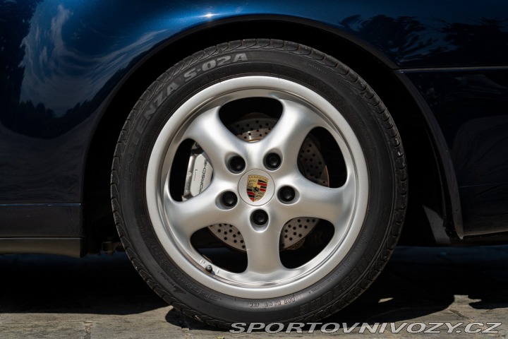 Porsche 911 993 (911) Carrera 4 Cabriolet 1995