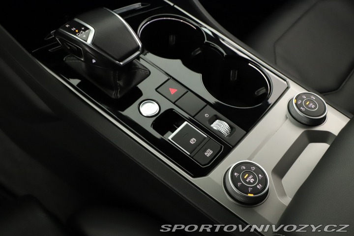 Volkswagen Ostatní modely Touareg R-Line 3.0 TDI 2019