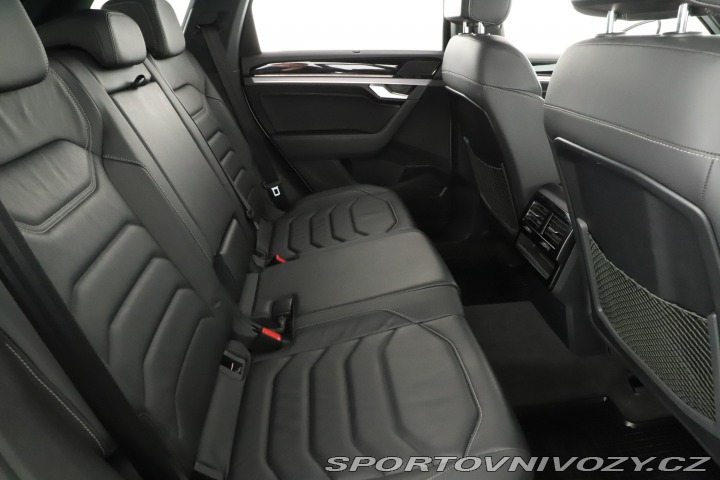 Volkswagen Ostatní modely Touareg R-Line 3.0 TDI 2019