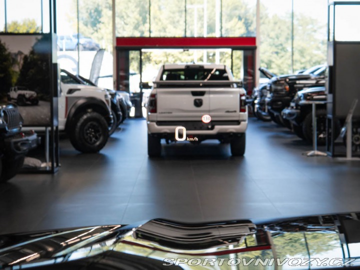 Ostatní značky Ostatní modely Cadillac Escalade 6.2 ESV Sport Platinum 20 2026