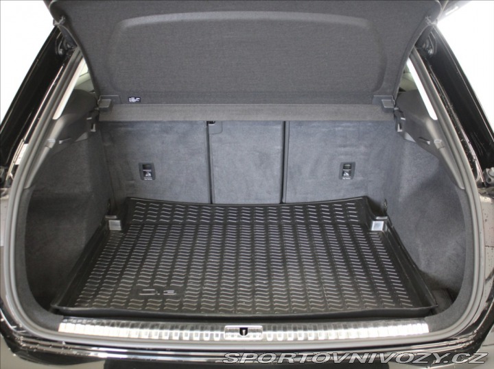Audi Ostatní modely Q3 2,0 35TDi DSG S-Line Záru 2023