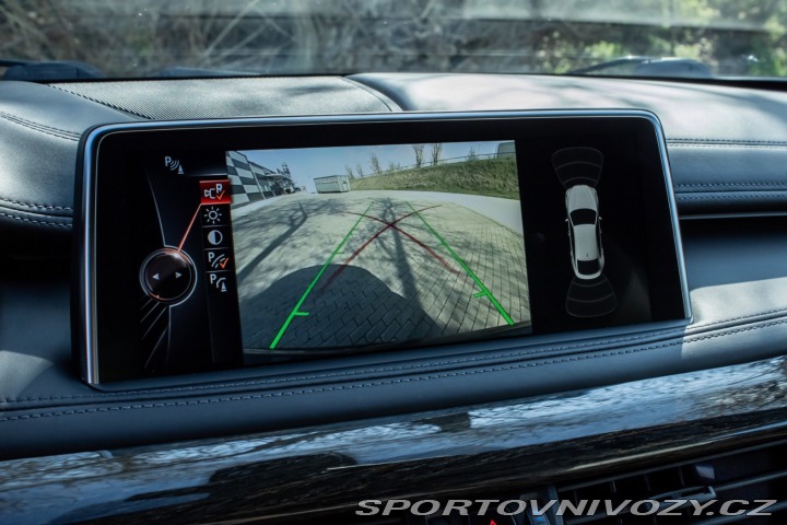 BMW X6 xDrive M50d / Harman Kar 2017