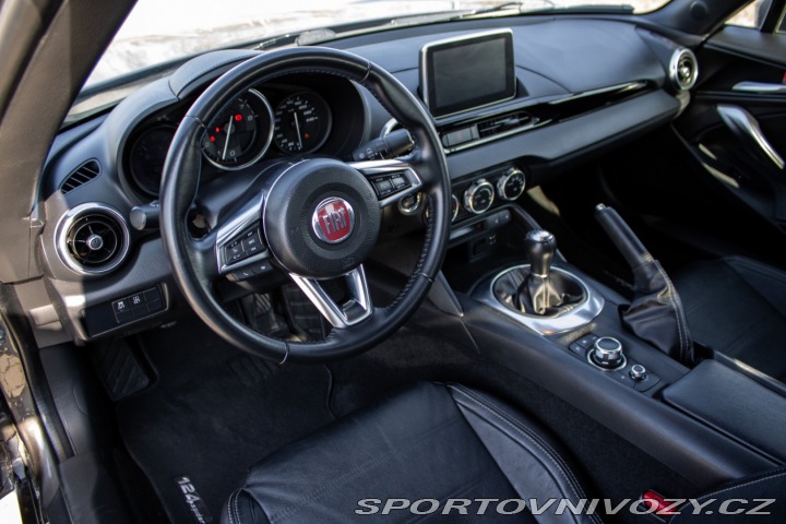 Fiat 124 Spider Lusso 1.4 Turbo MultiAir 2017