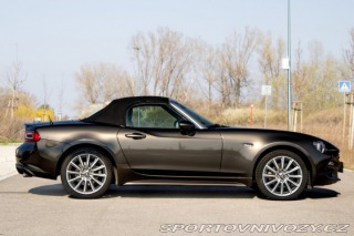 Fiat 124 Spider Lusso 1.4 Turbo MultiAir 2017