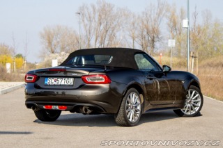 Fiat 124 Spider Lusso 1.4 Turbo MultiAir 2017