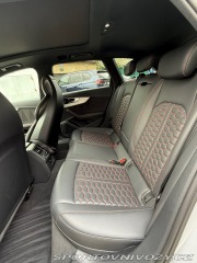 Audi RS4  2023