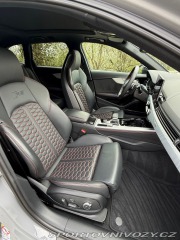 Audi RS4  2023