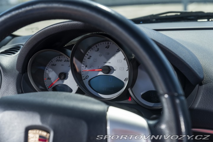Porsche Boxster S (987, 3.2, manuál) 2005