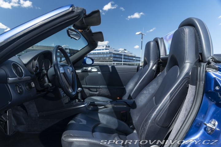 Porsche Boxster S (987, 3.2, manuál) 2005