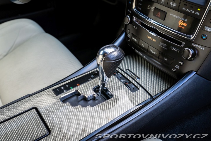 Lexus IS IS-F 2012