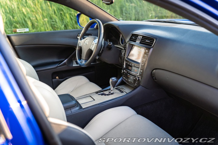 Lexus IS IS-F 2012