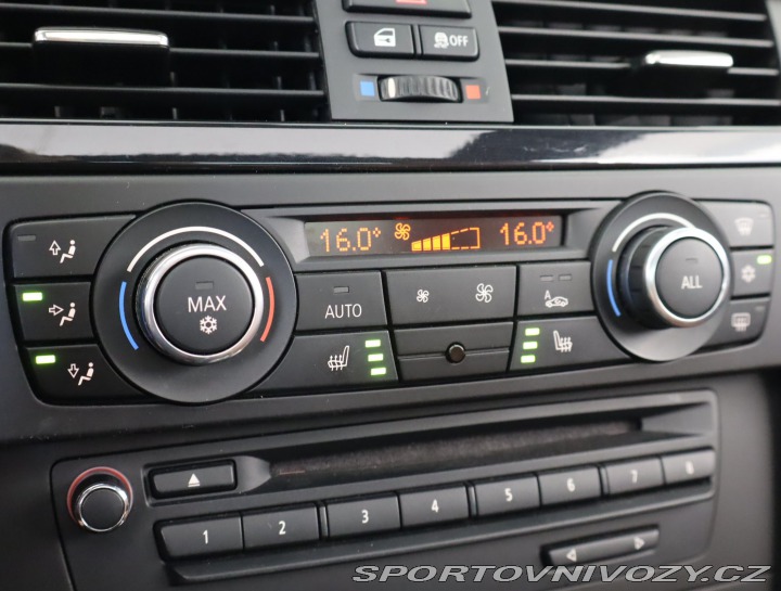 BMW 3 330 i xDrive 2011