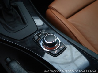BMW 3 330 i xDrive 2011