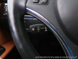 BMW 3 330 i xDrive 2011